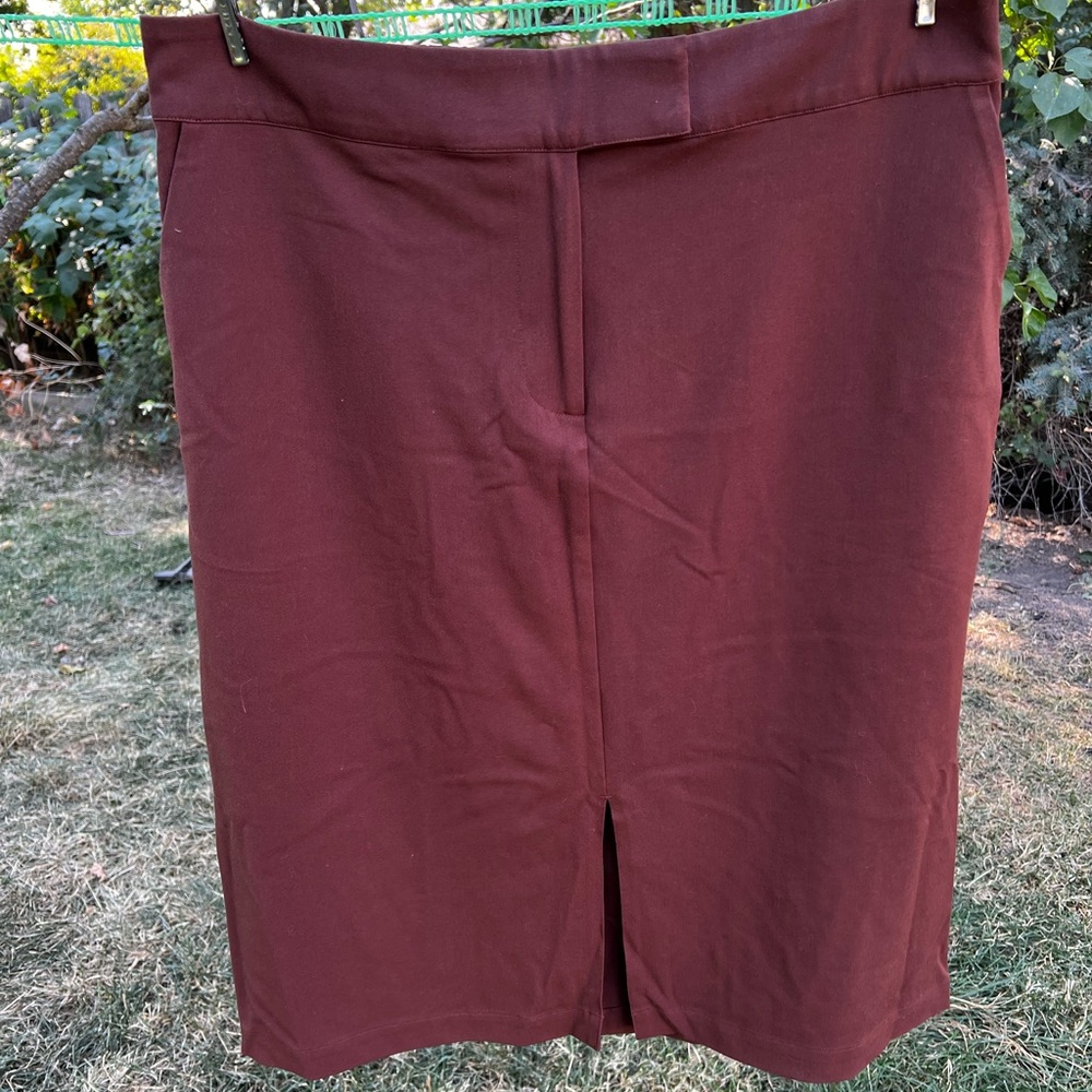 Universal Standard Devon Twill Mocha Pencil Skirt